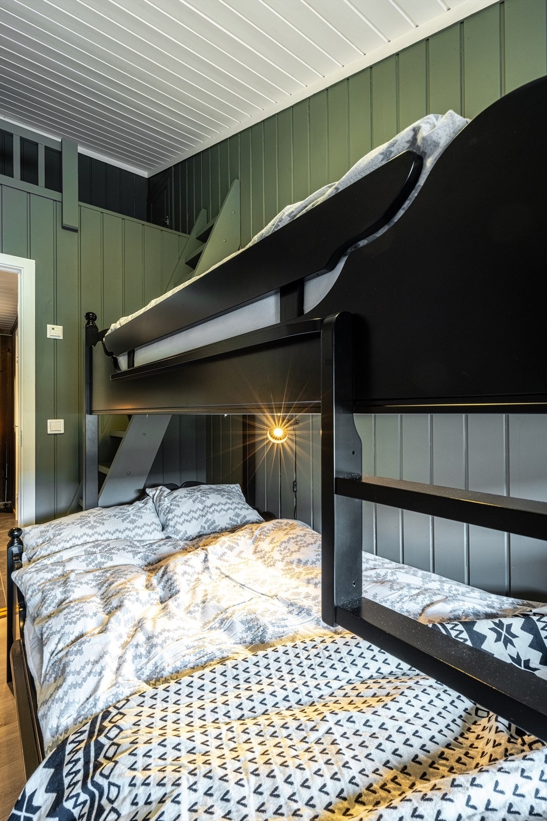 Soverom nr 2 med hems. Galleribilde