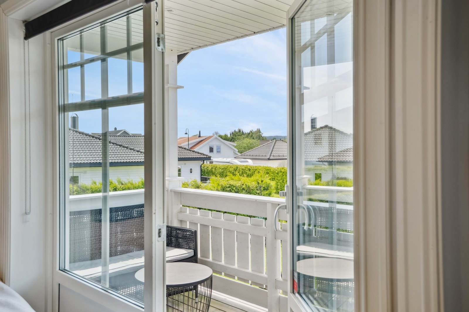 Rommet har utgang til altan på 7 kvm Galleribilde