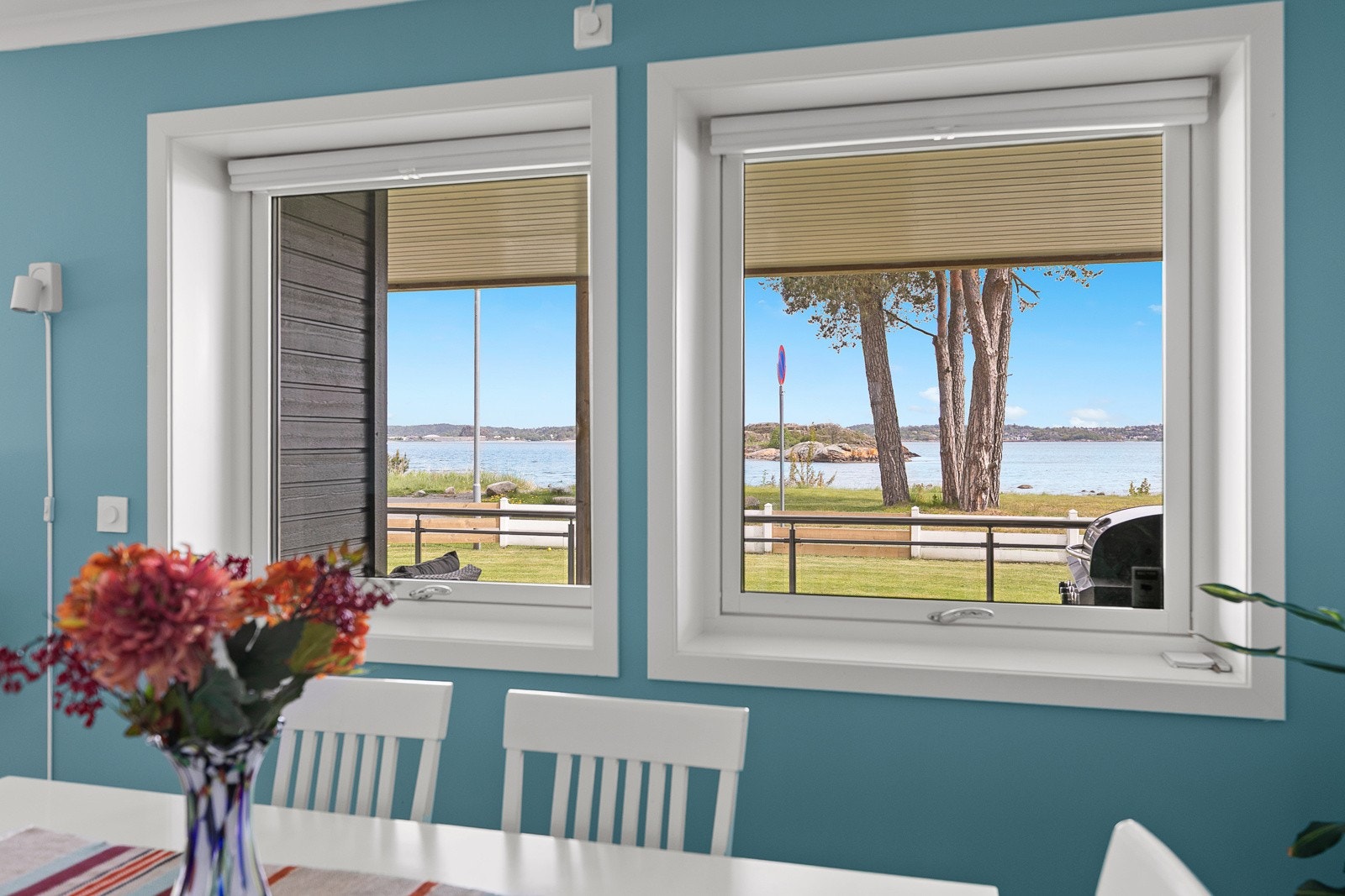 Upåklagelig utsikt fra kjøkkenet. Galleribilde