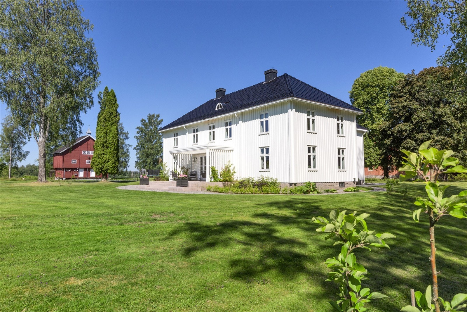 Stor og innholdsrik bolig - 6 soverom og 2 bad! Galleribilde