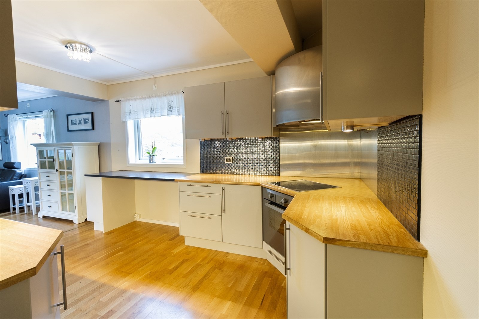 Åpen stue/kjøkken løsning Galleribilde