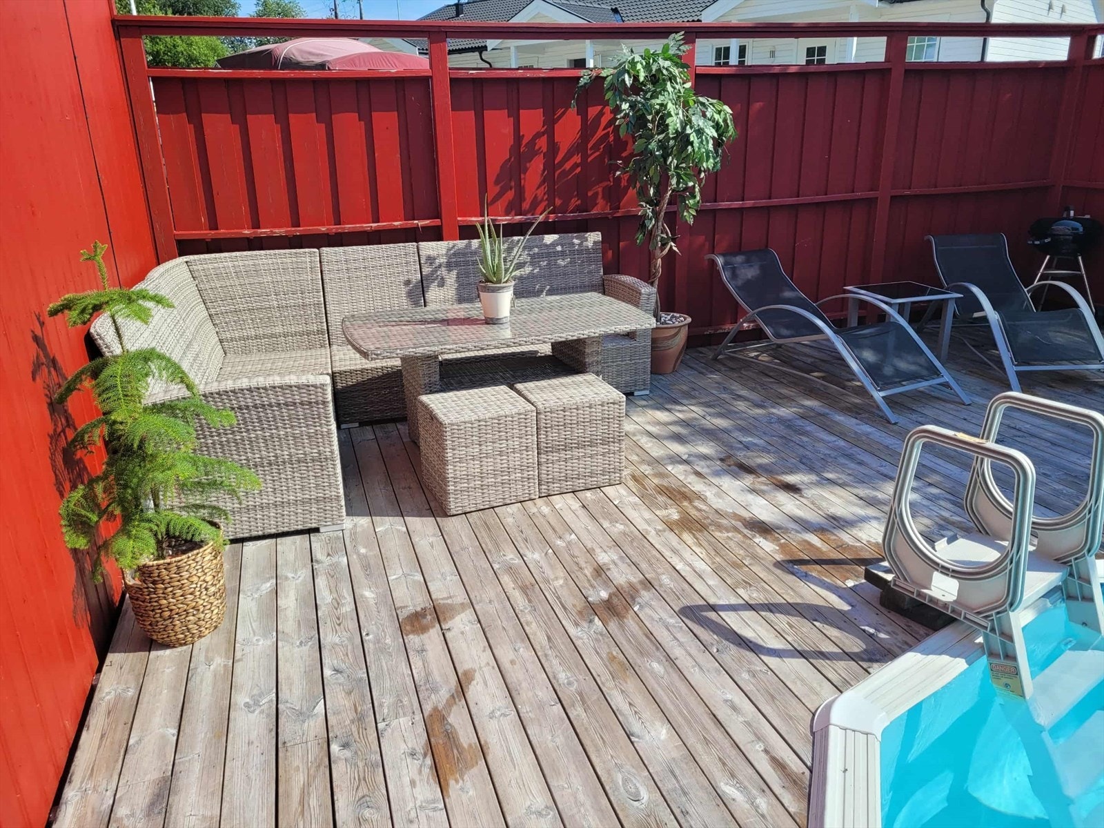 Bassengområde (tatt av Selger) Galleribilde