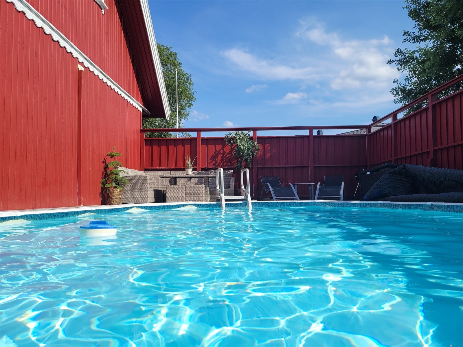 Bassengområde (tatt av Selger) Galleribilde