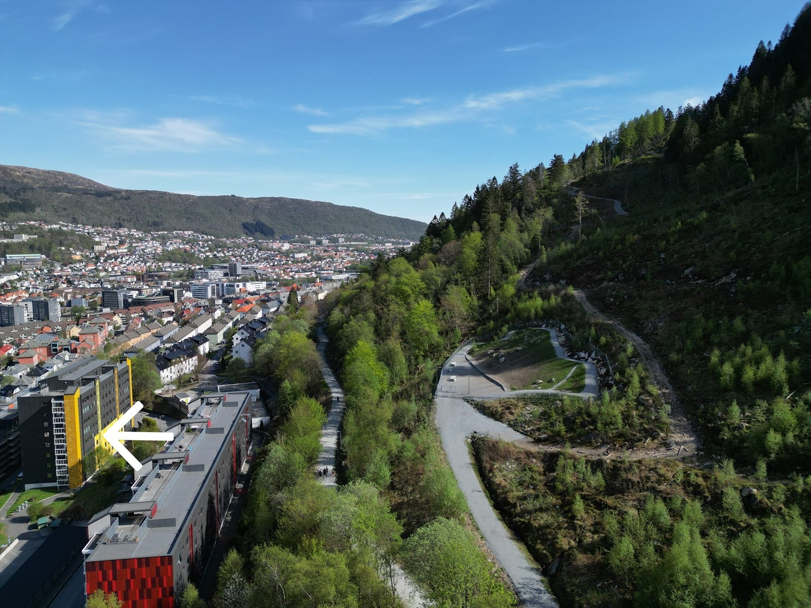 Løvstien og Løvstakken like bak Galleribilde