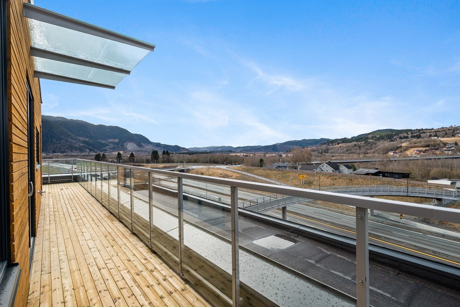 Herfra kan man nyte både morgen- og kveldssolen. Galleribilde