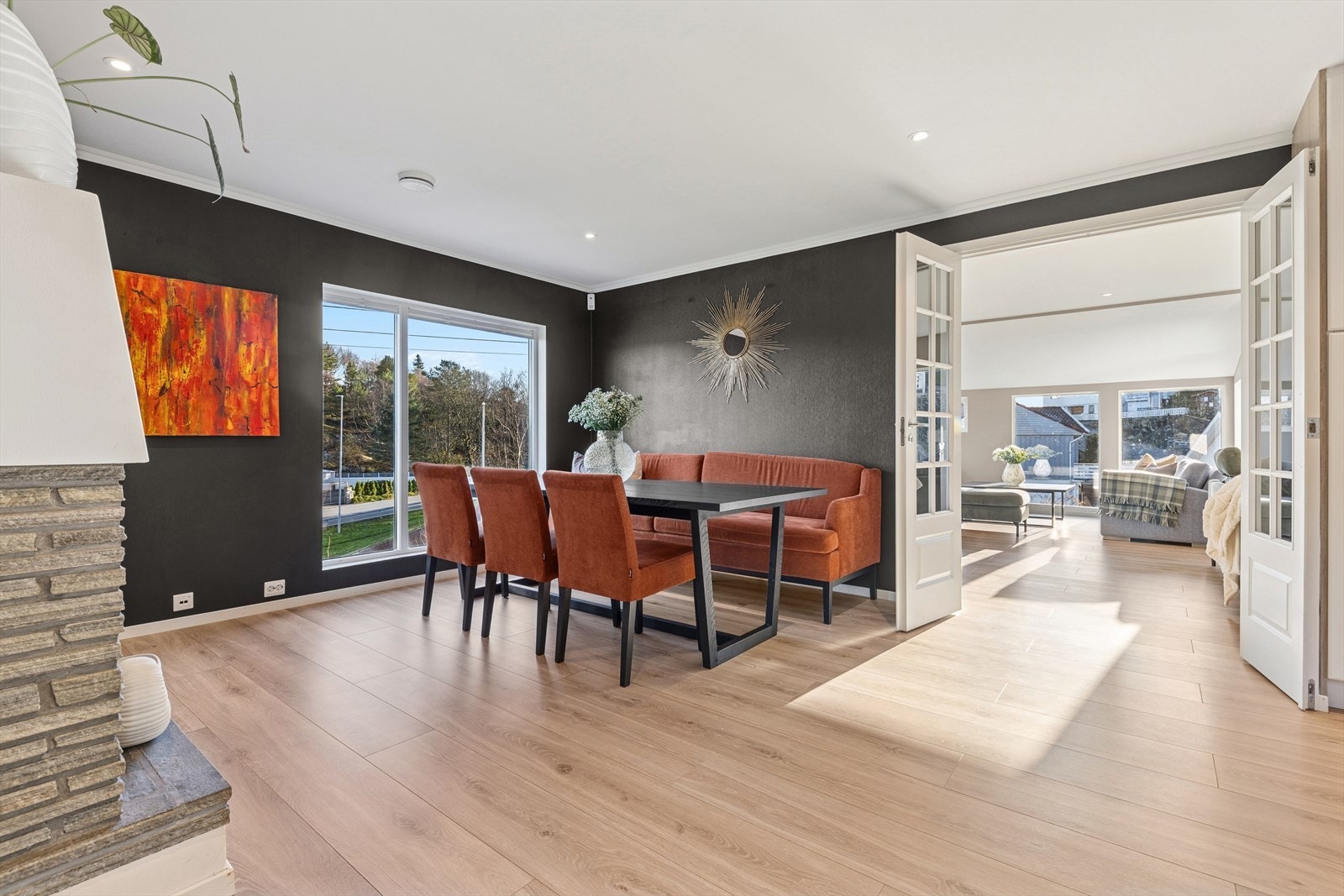 Et herlig allrom - Familiens samlingspunkt, her nytes gode måltider. Galleribilde