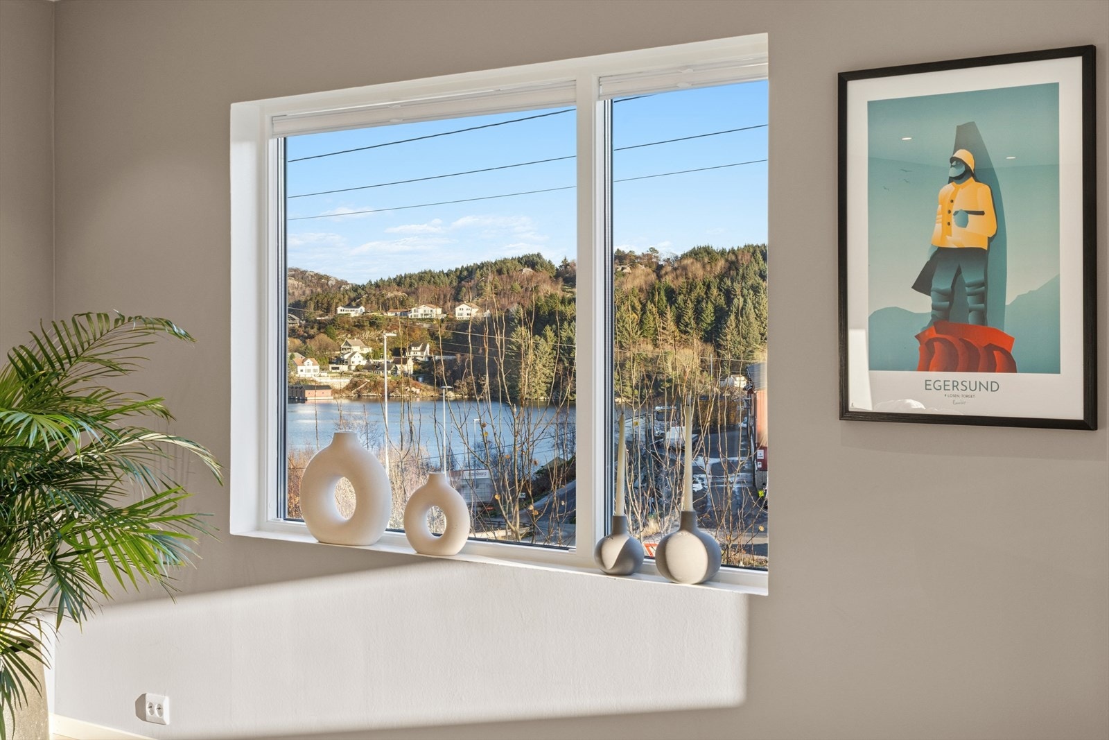 Fin utsikt mot sjøen! Galleribilde