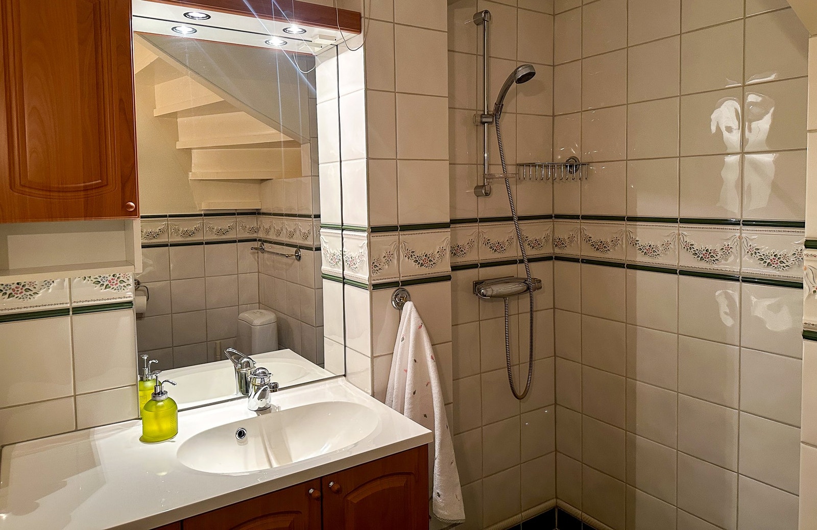 Her er det god plass i innredning. Galleribilde