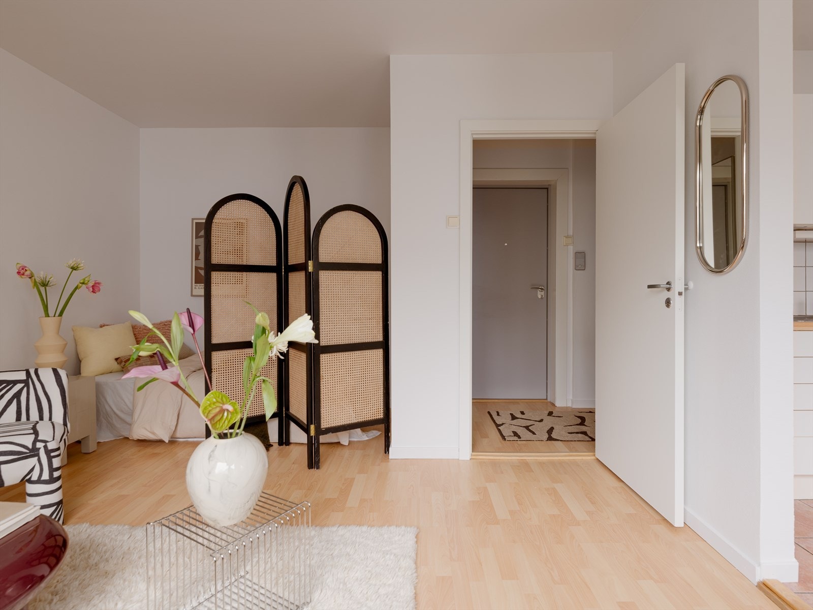 Fra stue har du adkomst til entre og videre til bad. Galleribilde