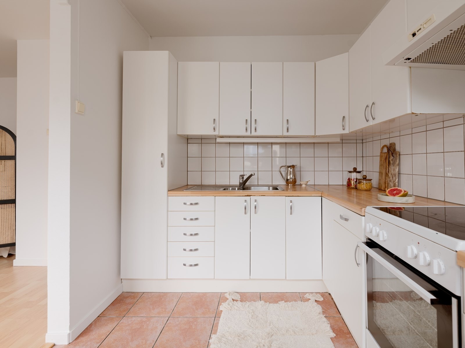 I hjørnet finner du et praktisk høyskap. Galleribilde