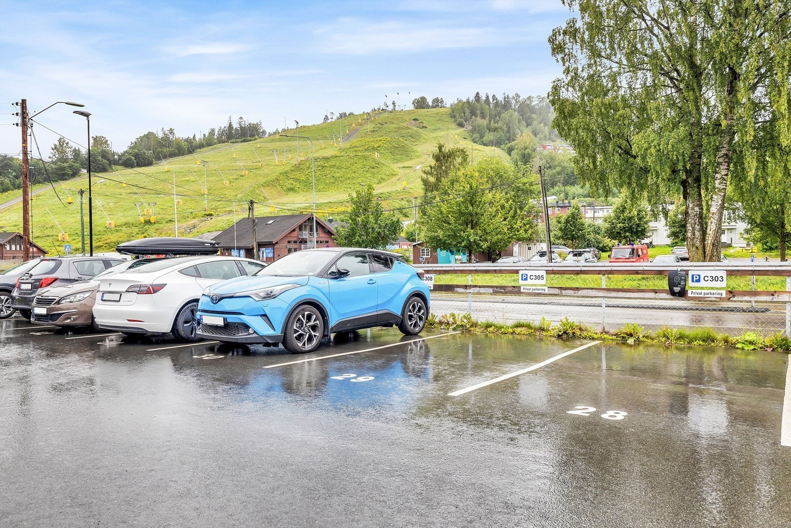 1 stk privat biloppstillingsplass medfølger. Galleribilde