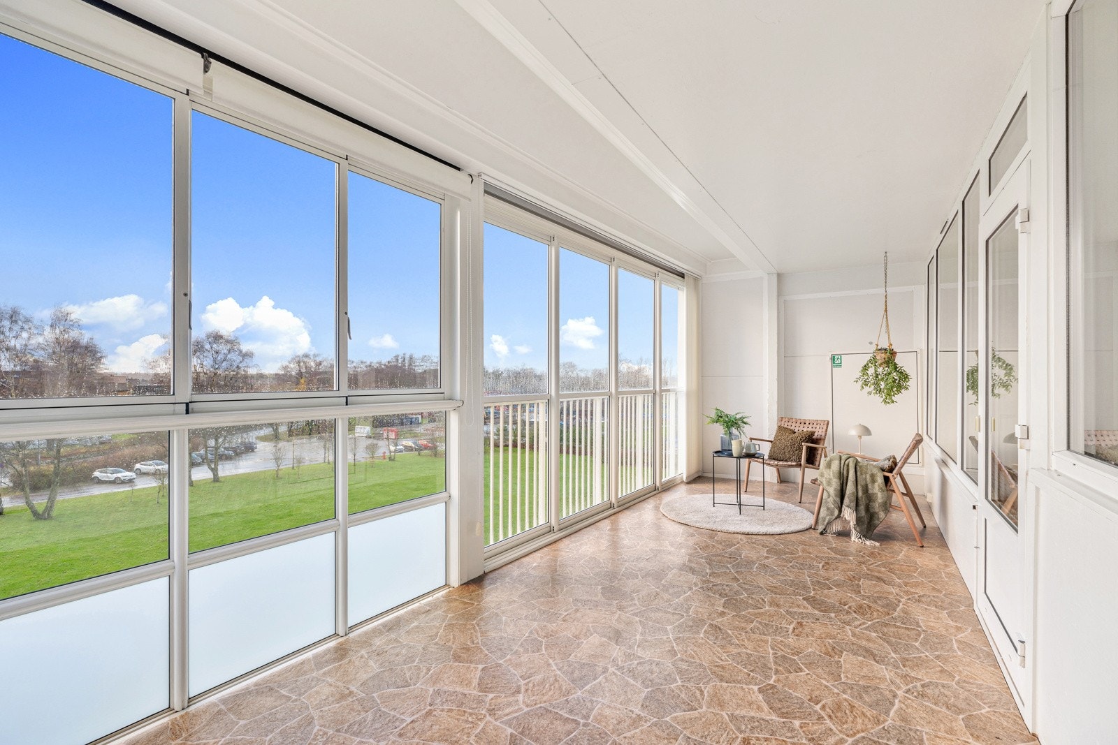 Nyt en flott utsikt og vakkre solnedganger. Galleribilde