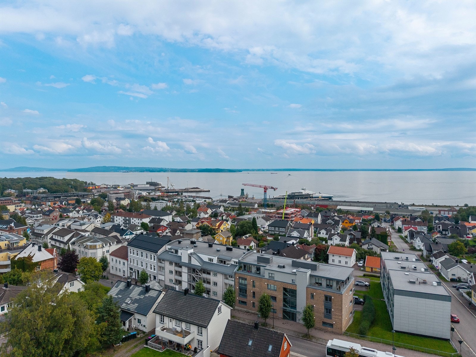 Oversiktsbilde, med Storgata 58 litt under midten av bildet. Galleribilde