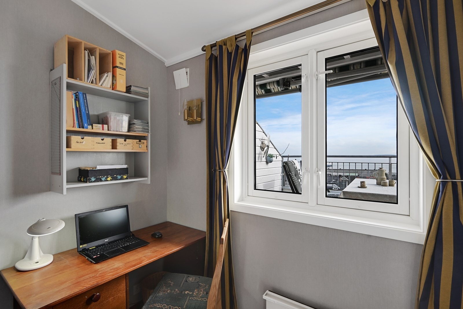 Soverom 2 også med fjordutsikt. Galleribilde