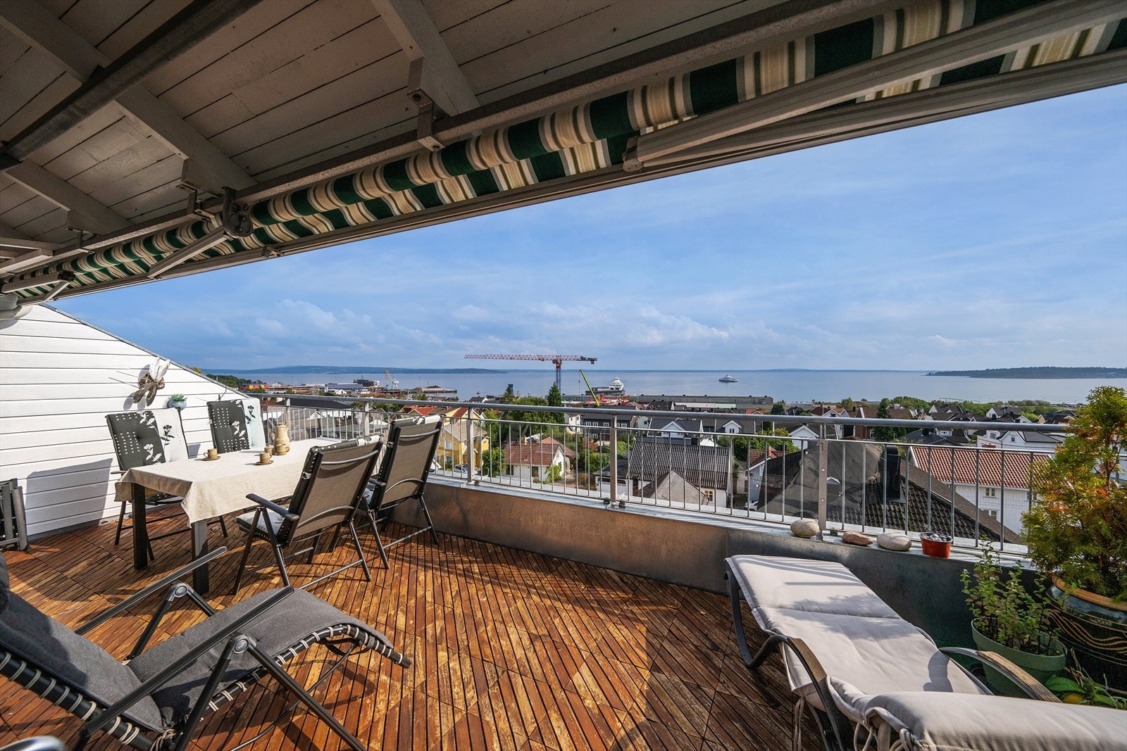 God oversikt over Oslofjorden fra Fuglehuk til Drøbak. Galleribilde