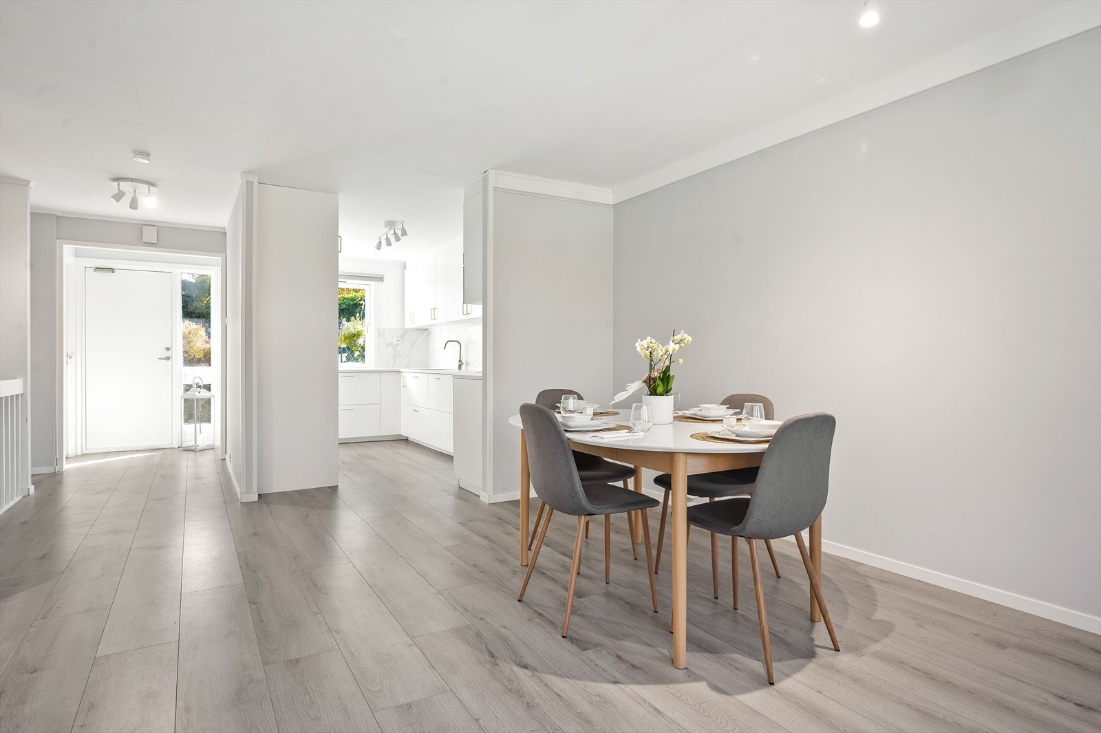 Lyse og moderne farger og gode lysforhold Galleribilde