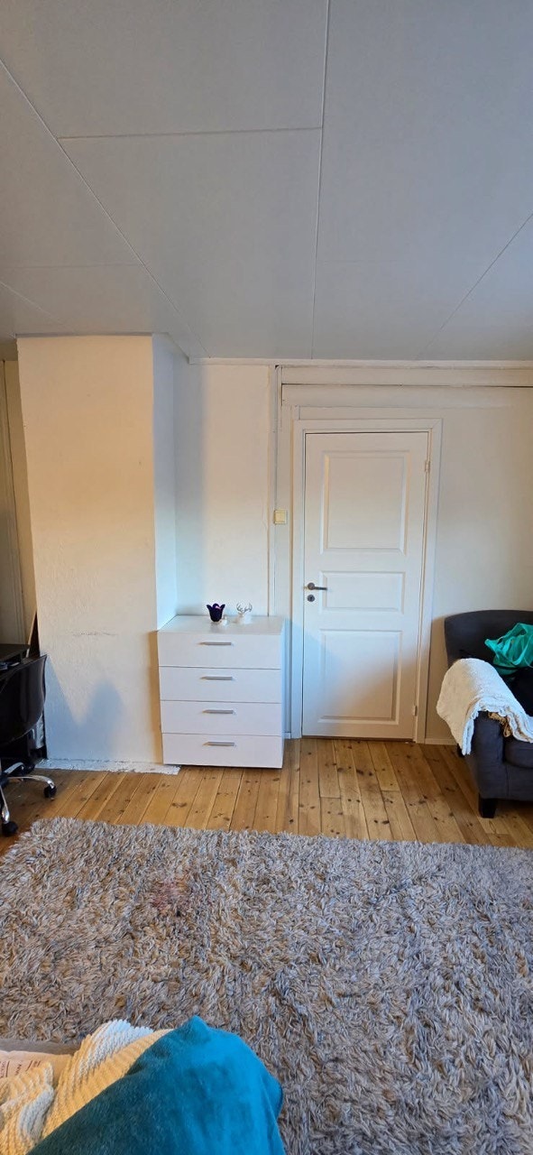 Soverom med garderobeplass Galleribilde