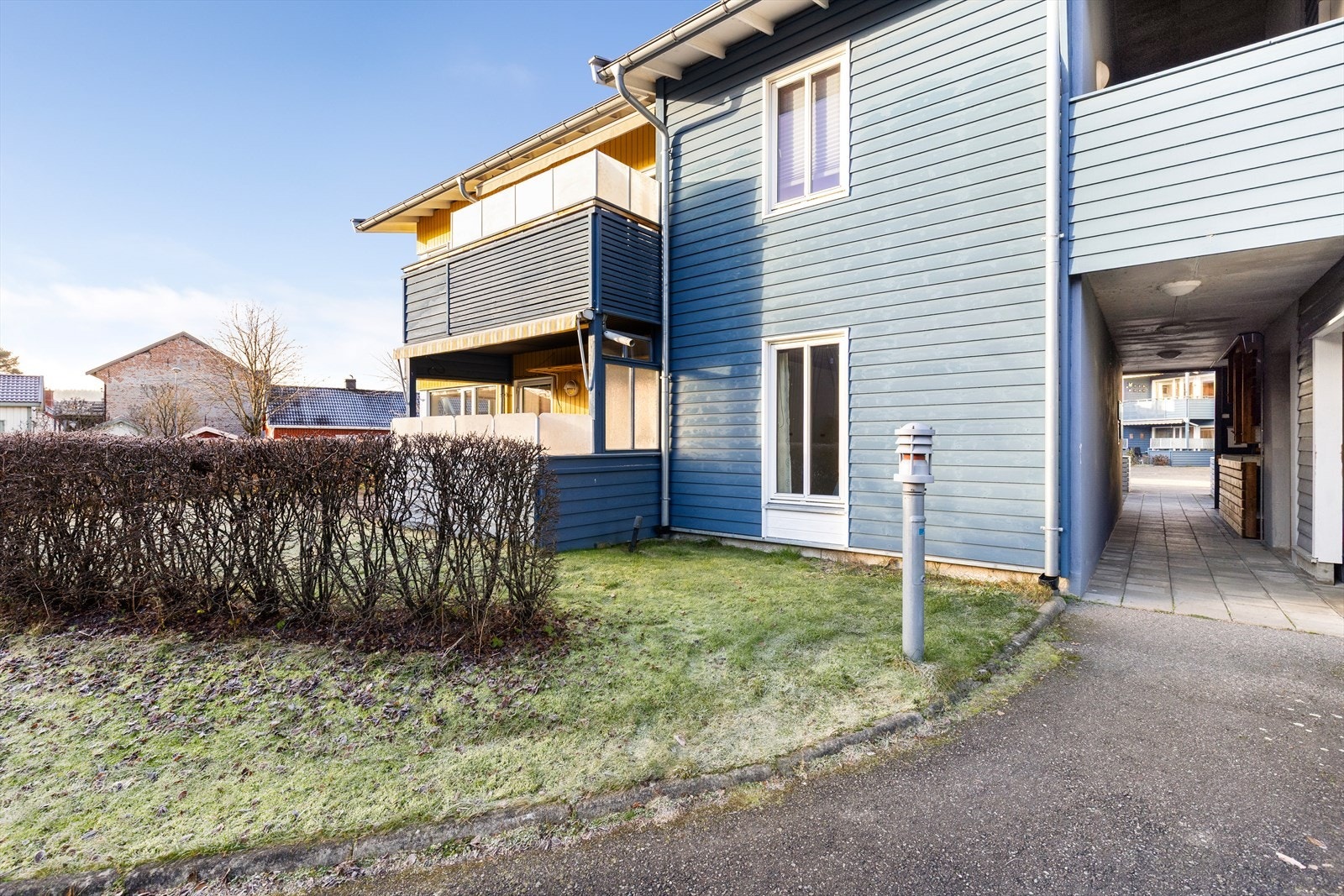 Det rolige og trivelige borettslaget ligger sentralt til på Bakken, med nærhet til Skiens trivelige sentrumsgater med alle fasiliteter. Galleribilde