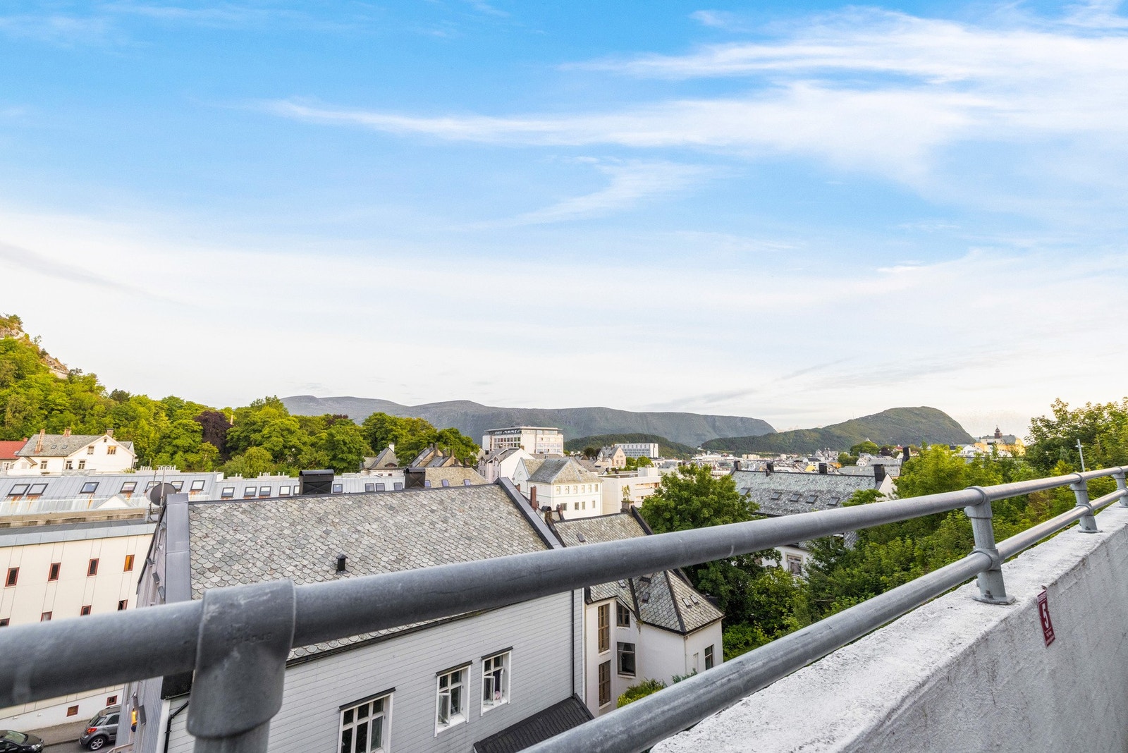 Utsikt fra borettslagets fellesområder. Galleribilde