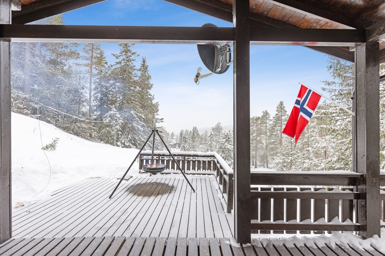 Terrassene har til sammen et er areal på ca, 38 kvm. Galleribilde