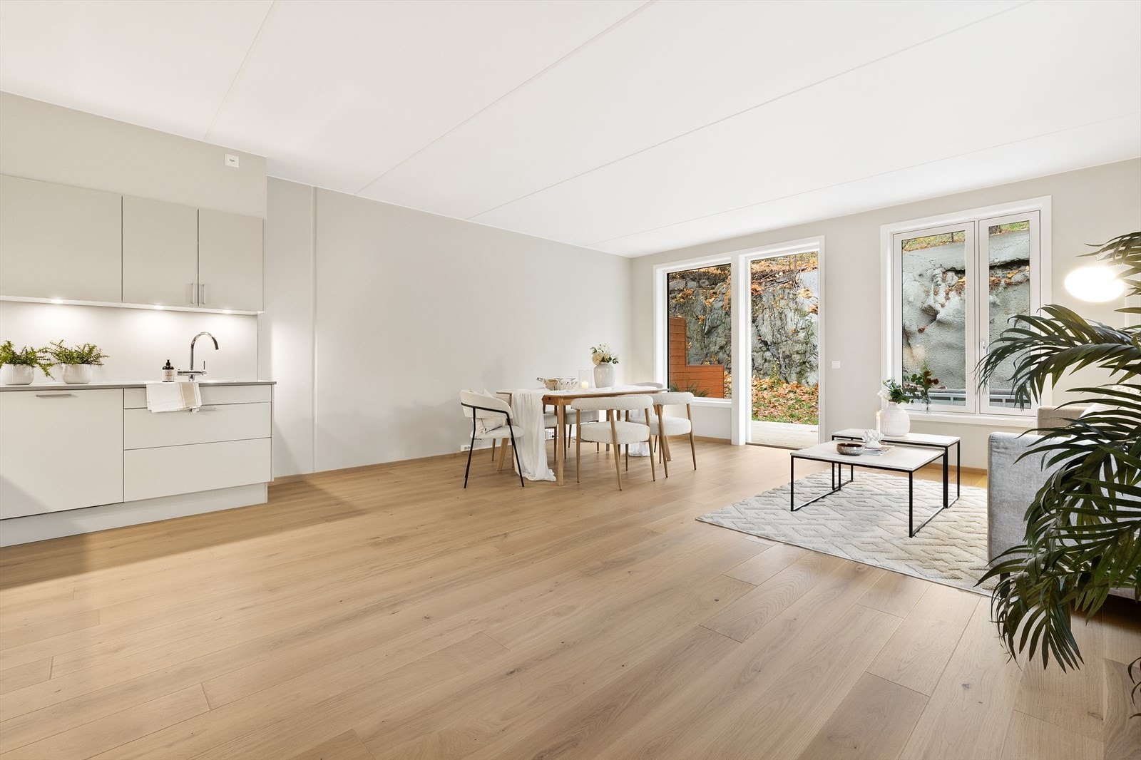 Det er nok av gulvplass til å møblere stuen etter egne ønsker. Galleribilde