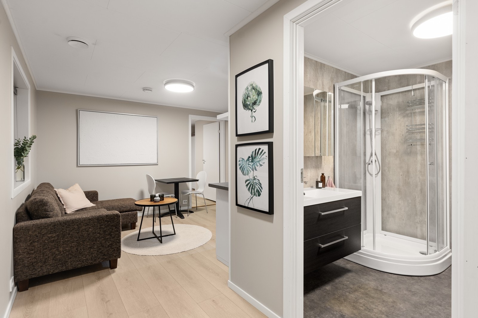 Gang/inngangsparti i praktikantdel. Galleribilde