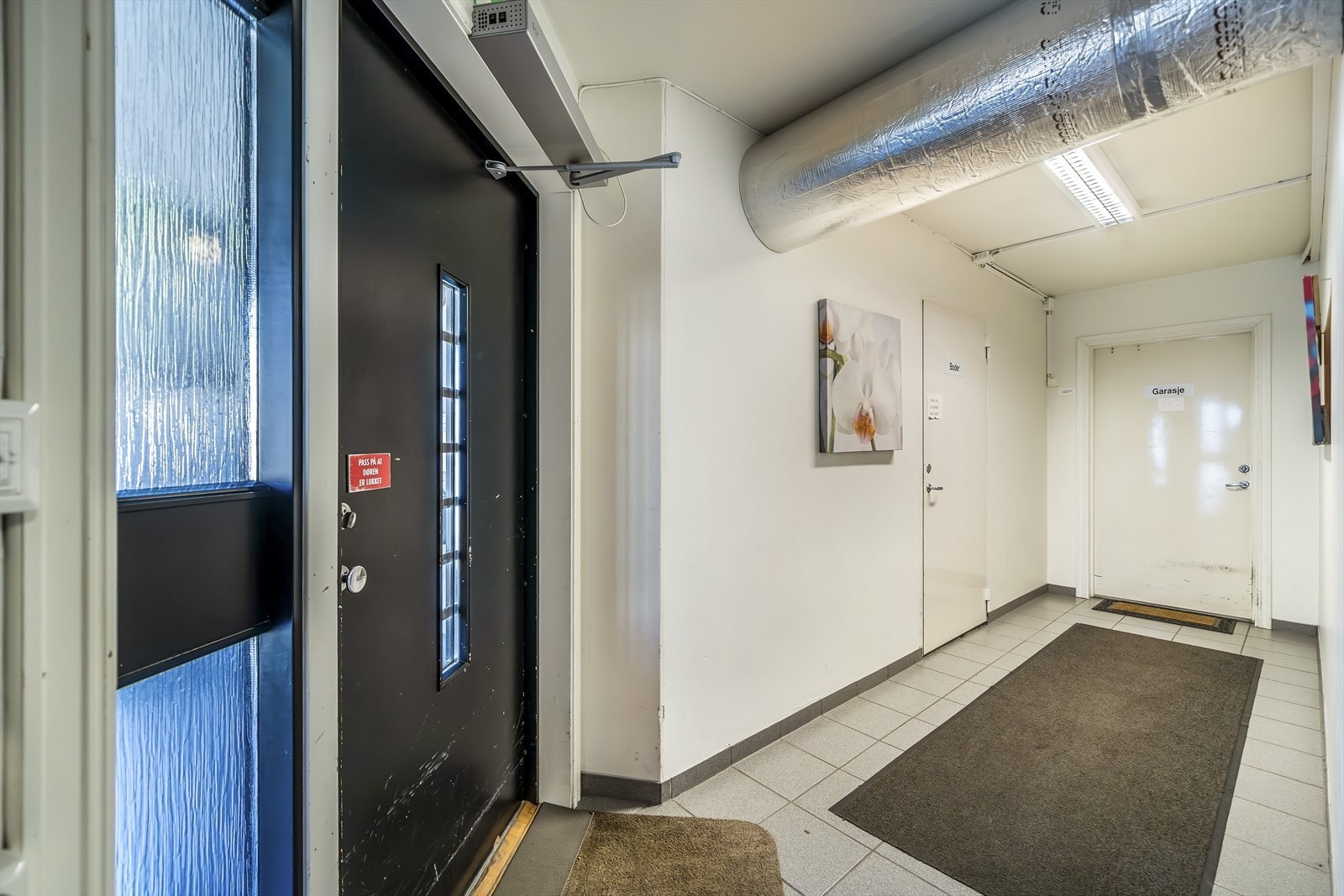 Inngangsparti - felles gang Galleribilde