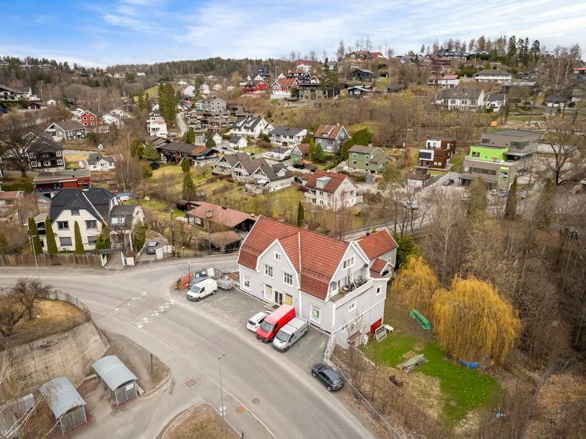 Ønsker du å etablere en stor leilighet over to etasjer, kan selger bistå med reseksjonering. Galleribilde