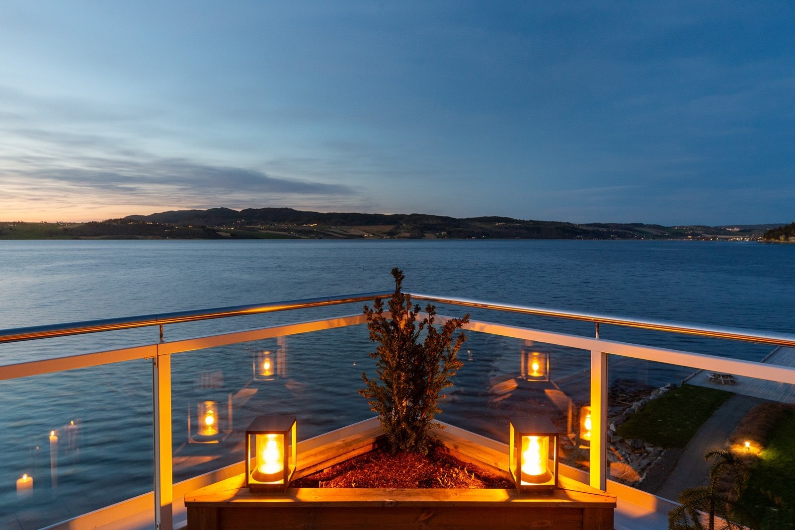 Misunnelsesverdig utsikt over Gaulosen kan nytes til det fulle på takterrassen. Galleribilde