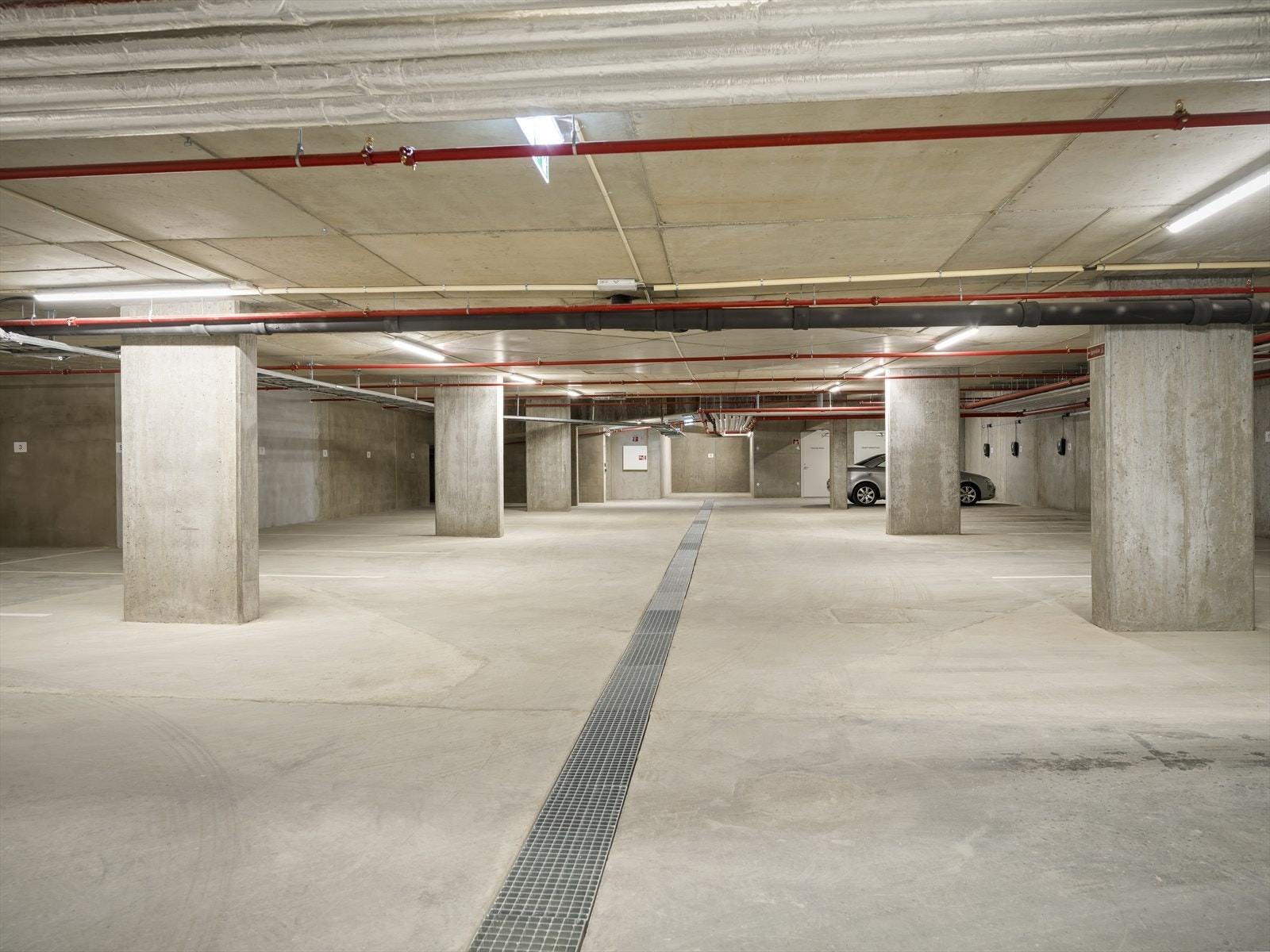 Mulighet for kjøp av parkeringsplass i kjeller for kr 290 000,- Galleribilde