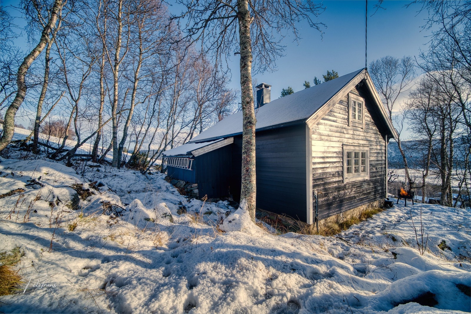 Fasade mot nord og vest, samt vedskjul Galleribilde