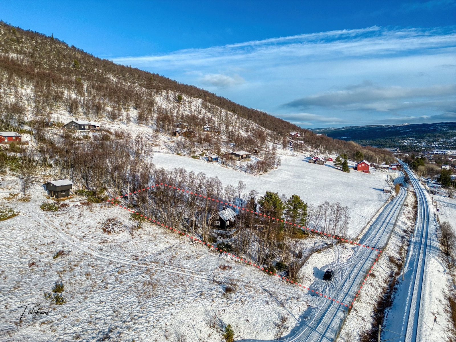 Tomten markert med stiplet linje, ikke målsatt Galleribilde