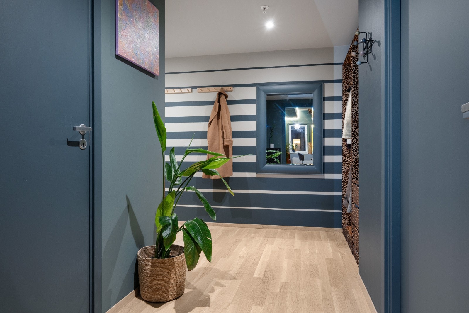 Det er nisje til garderobeløsning. Galleribilde