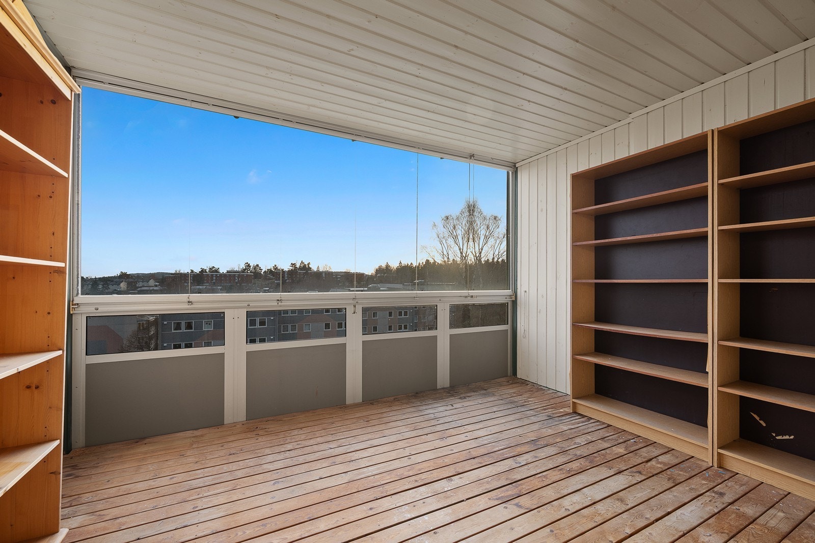 Hyggelig innglasset balkong Galleribilde