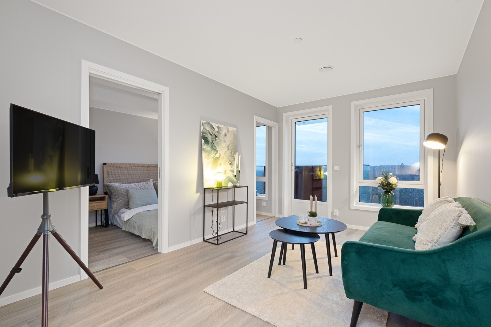 Toppleilighet med fri utsikt over tretoppene Galleribilde