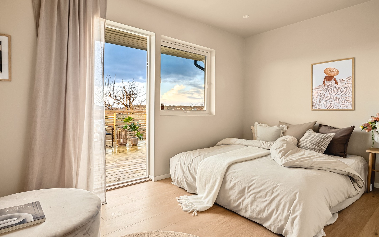 Det er tre soverom i denne etasjen på henholdsvis 11,5 kvm, 6,7 kvm og 6,2 kvm. Galleribilde