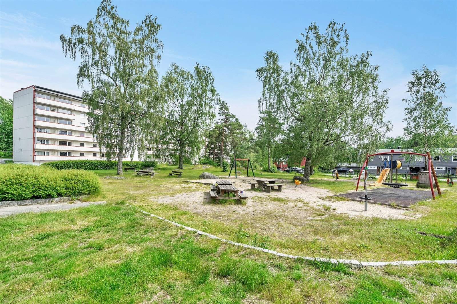 Nærliggende lekeplass for de minste. Galleribilde