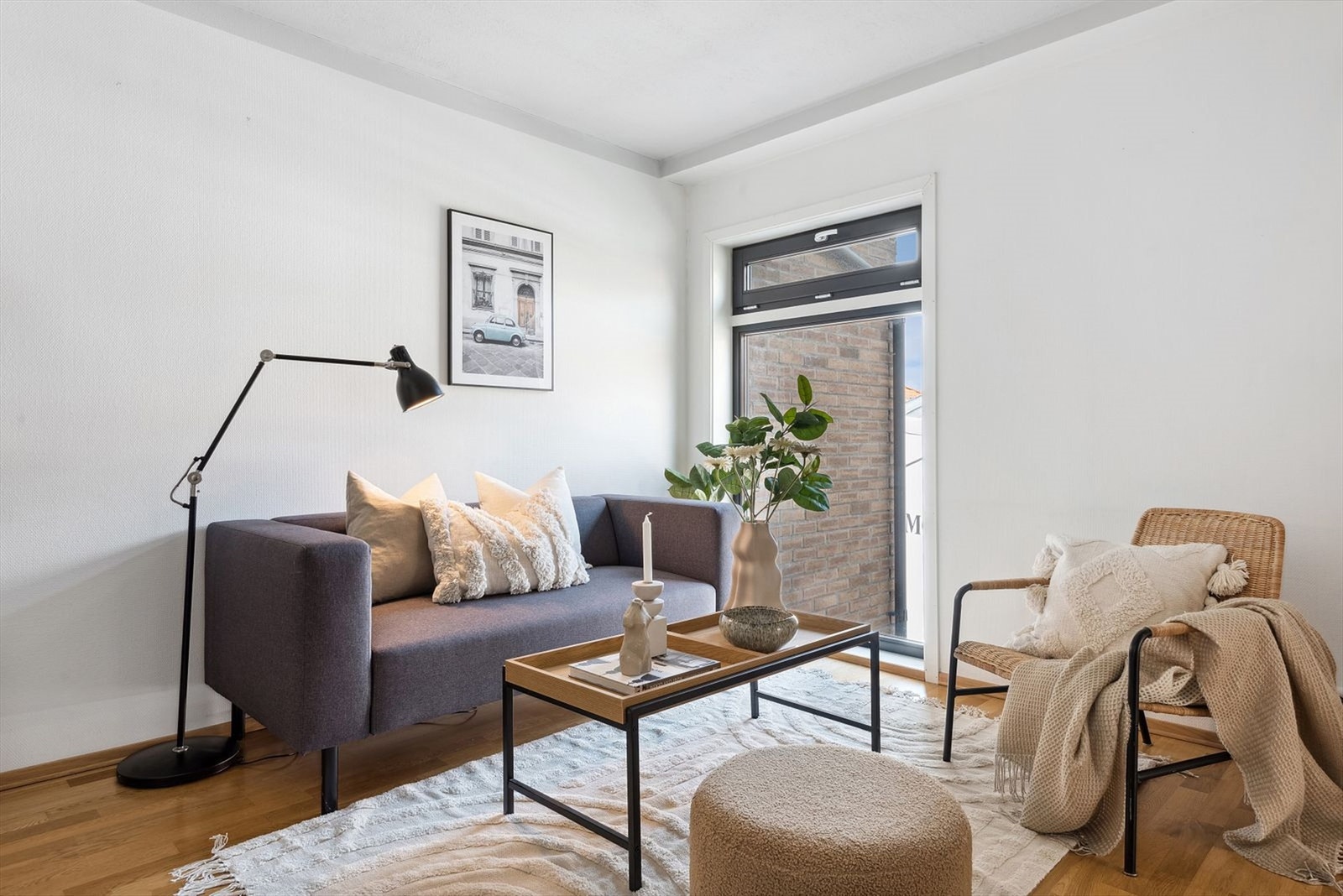 Vinduene er skiftet ut av sameiet i 2025. Alle har tre-lags glass som gir god isolasjon og reduserer varmetap. Galleribilde