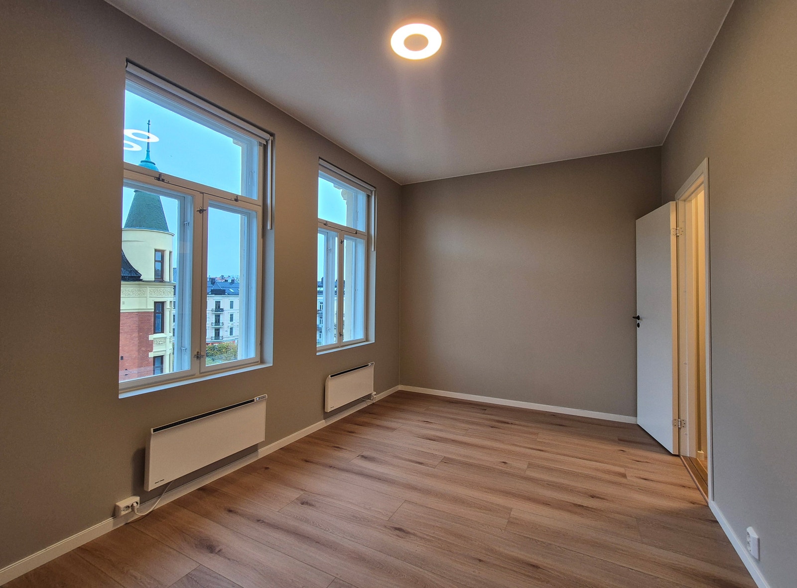 Romslig soverom Galleribilde