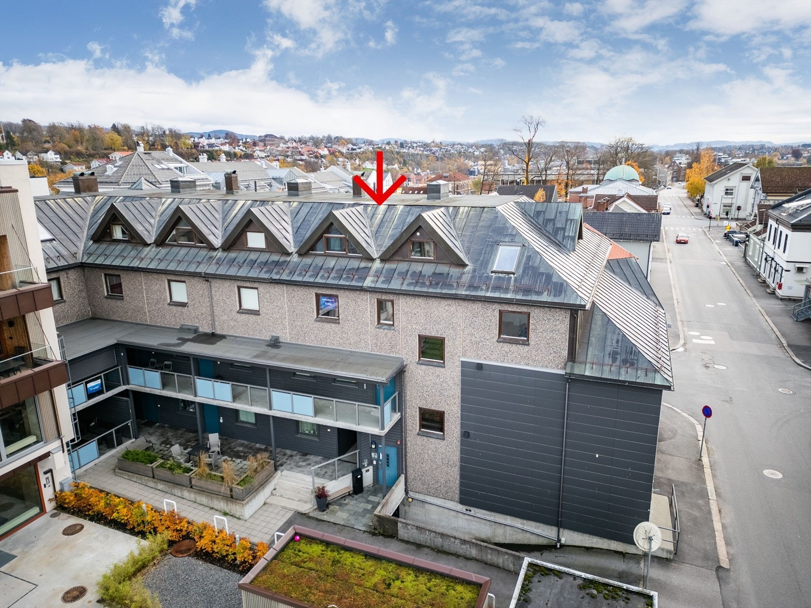 Fasade mot nord med inngang Galleribilde