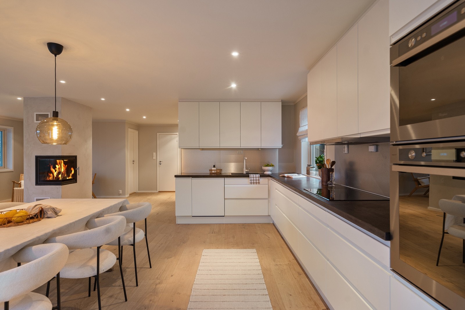 Et herlig allrom Galleribilde