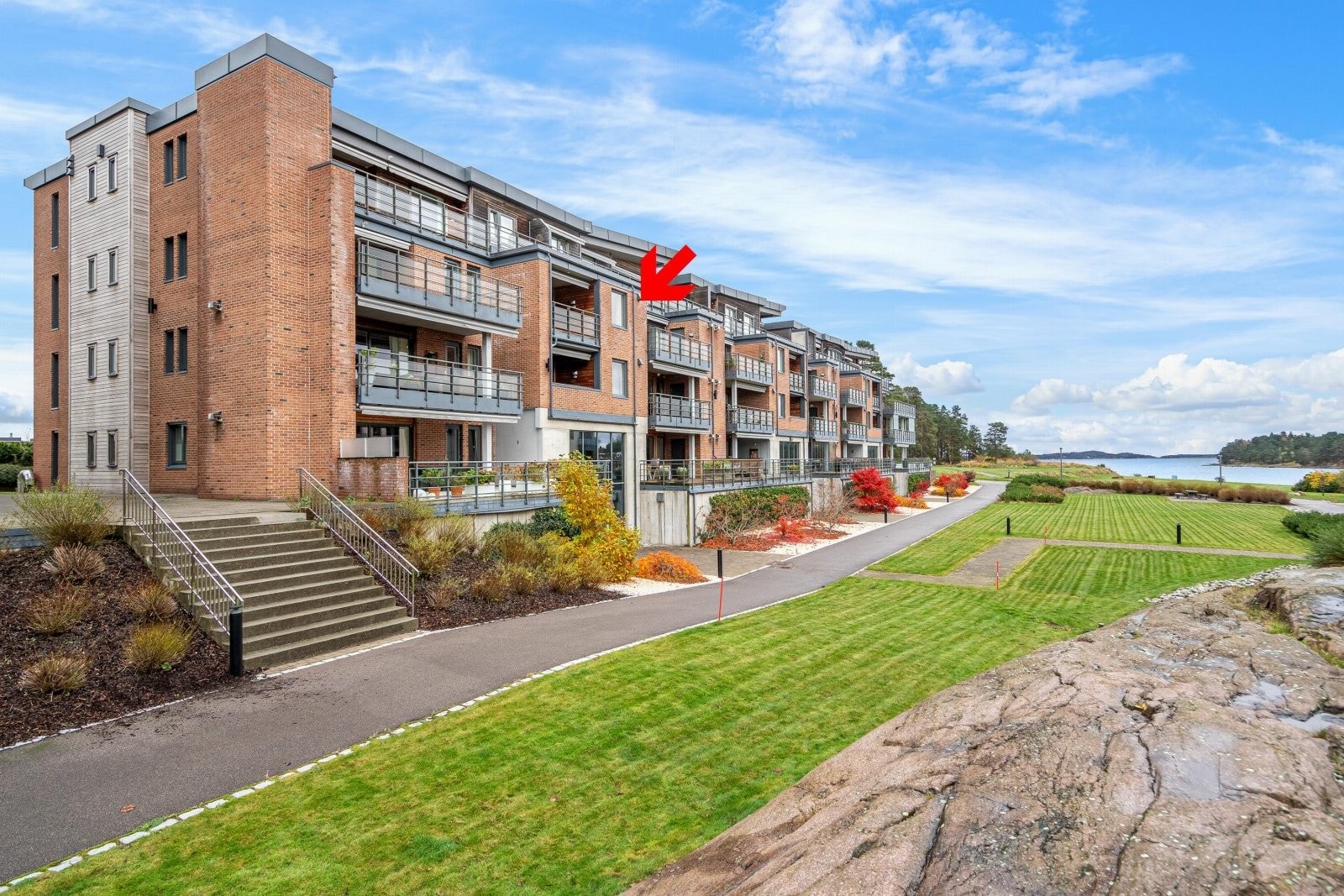 Velkommen til flotte Jarlsøveien 55C! Galleribilde