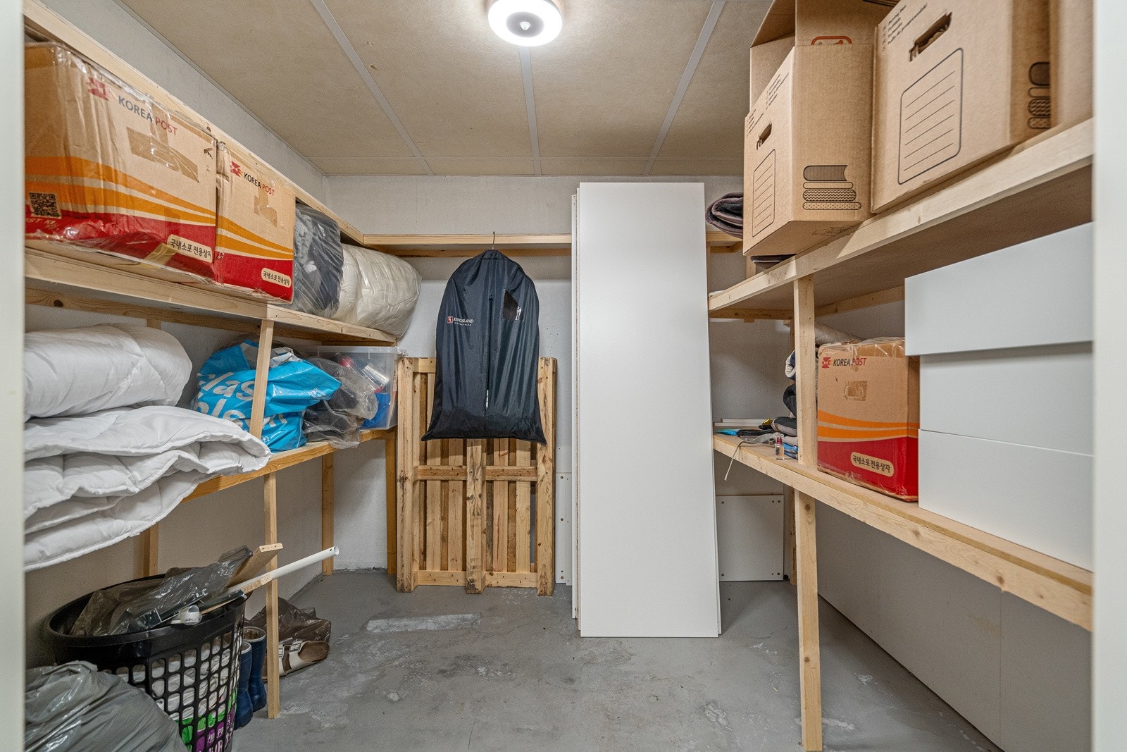 Bod i kjeller Galleribilde