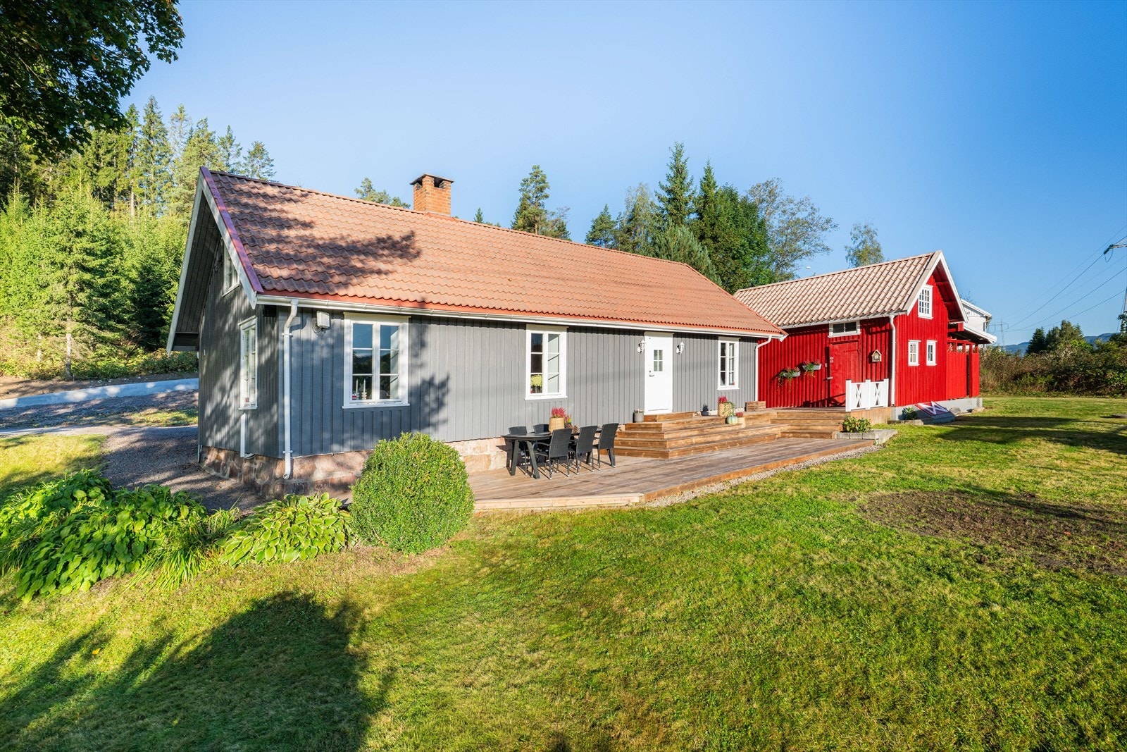 Eiendomsmegler Espen Thoresen presenterer Hynivegen Galleribilde