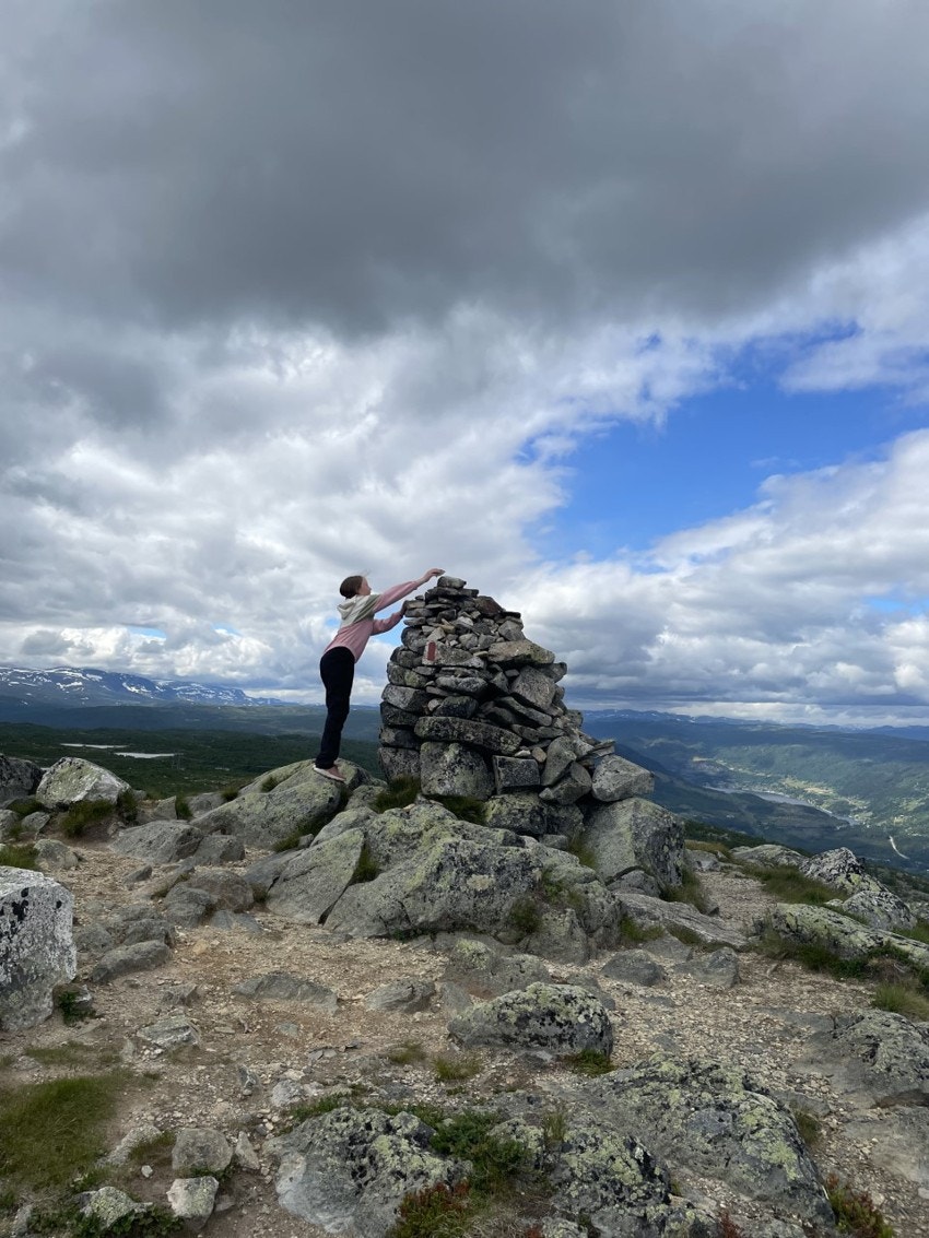 Sangenuten er like fin som turmål sommer som vinter. Galleribilde