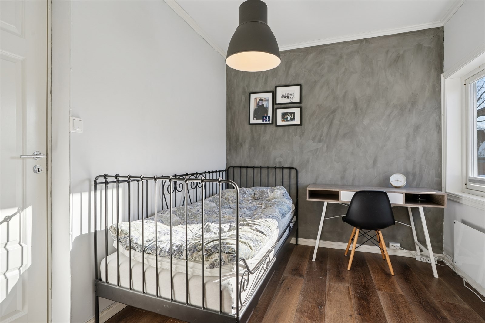 Soverommene er ypperlige flerbruksrom som kan benyttes etter familiens behov. Galleribilde