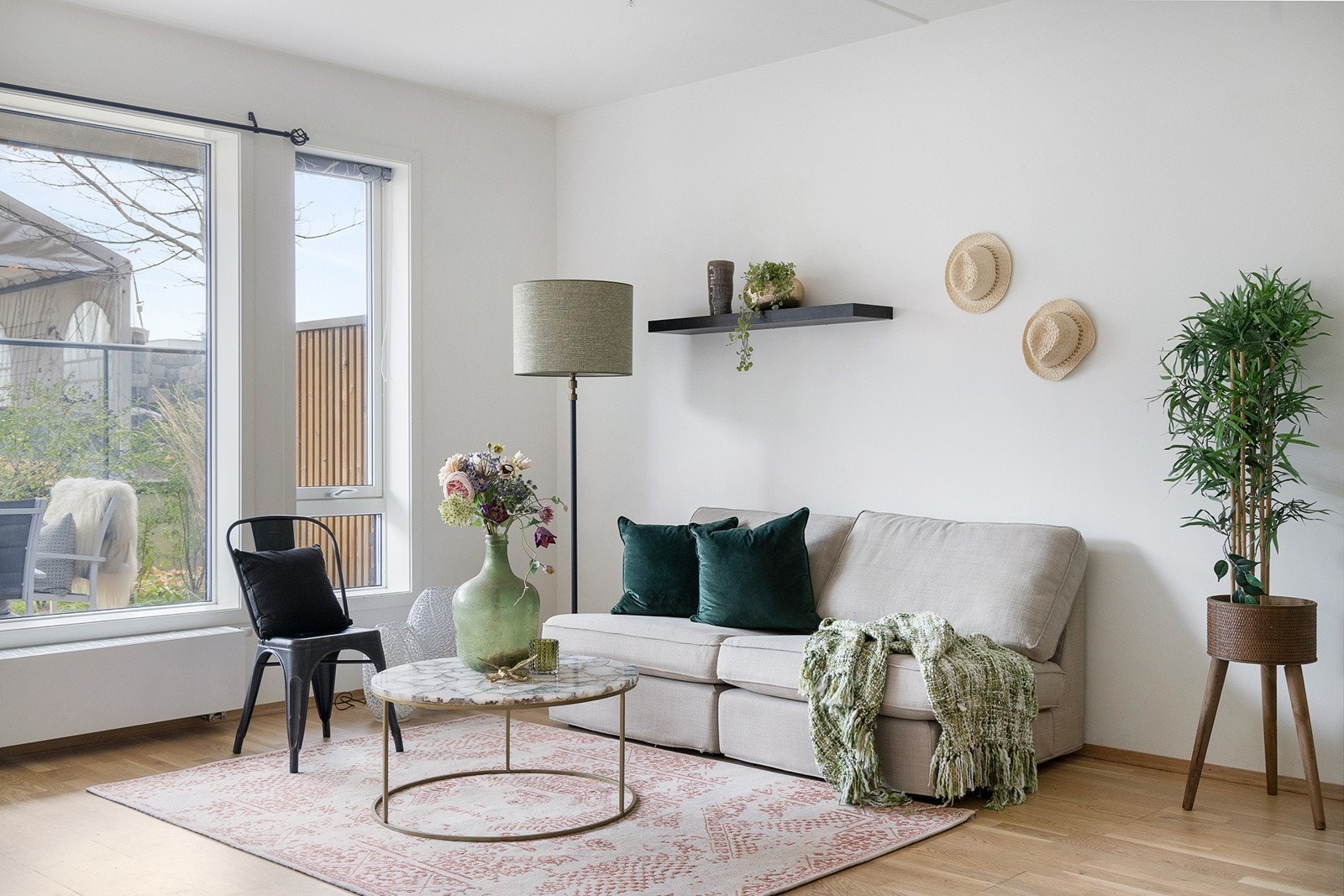 Lys og romslig rom Galleribilde