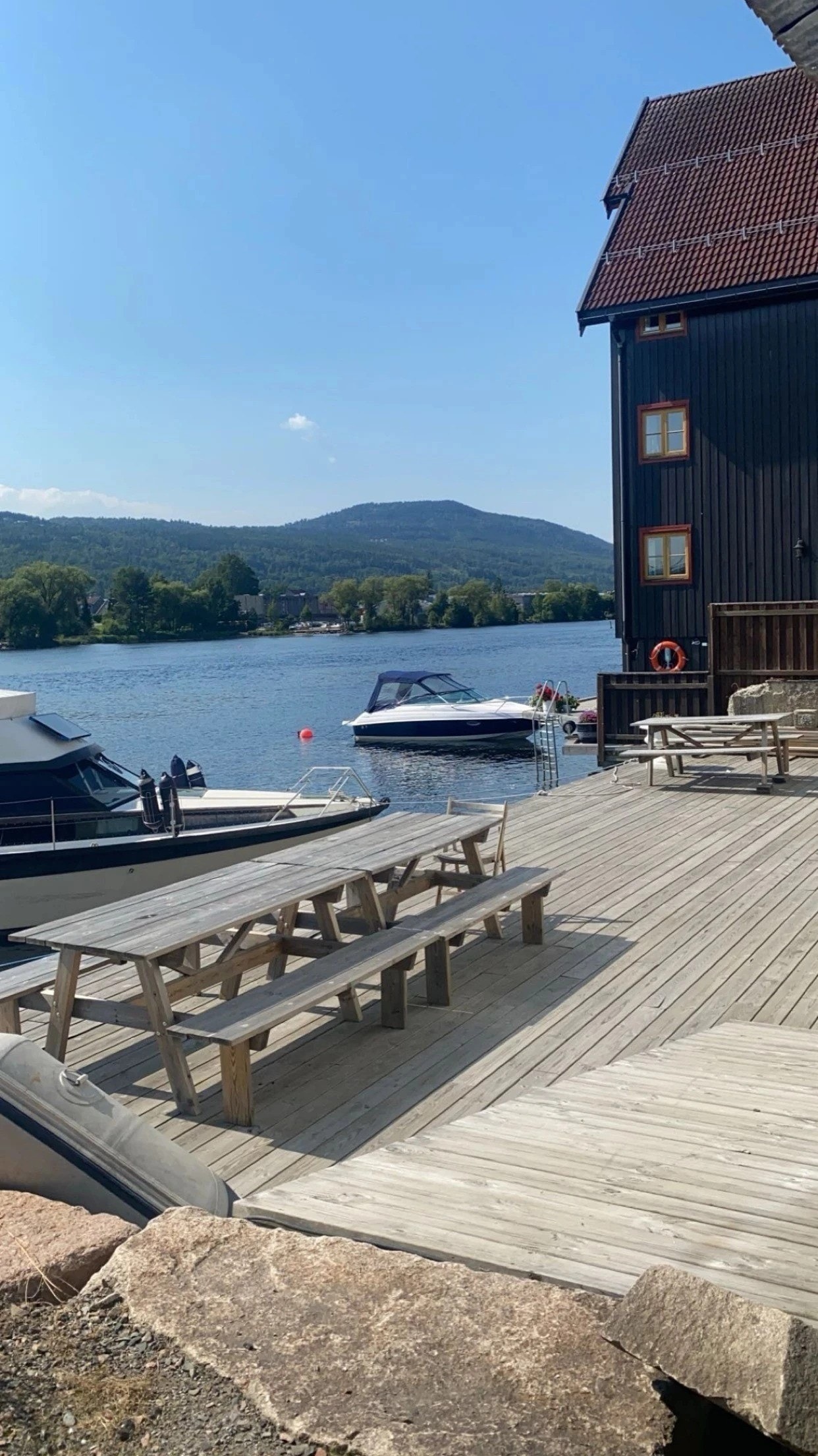 Privat brygge med båtplass. Galleribilde