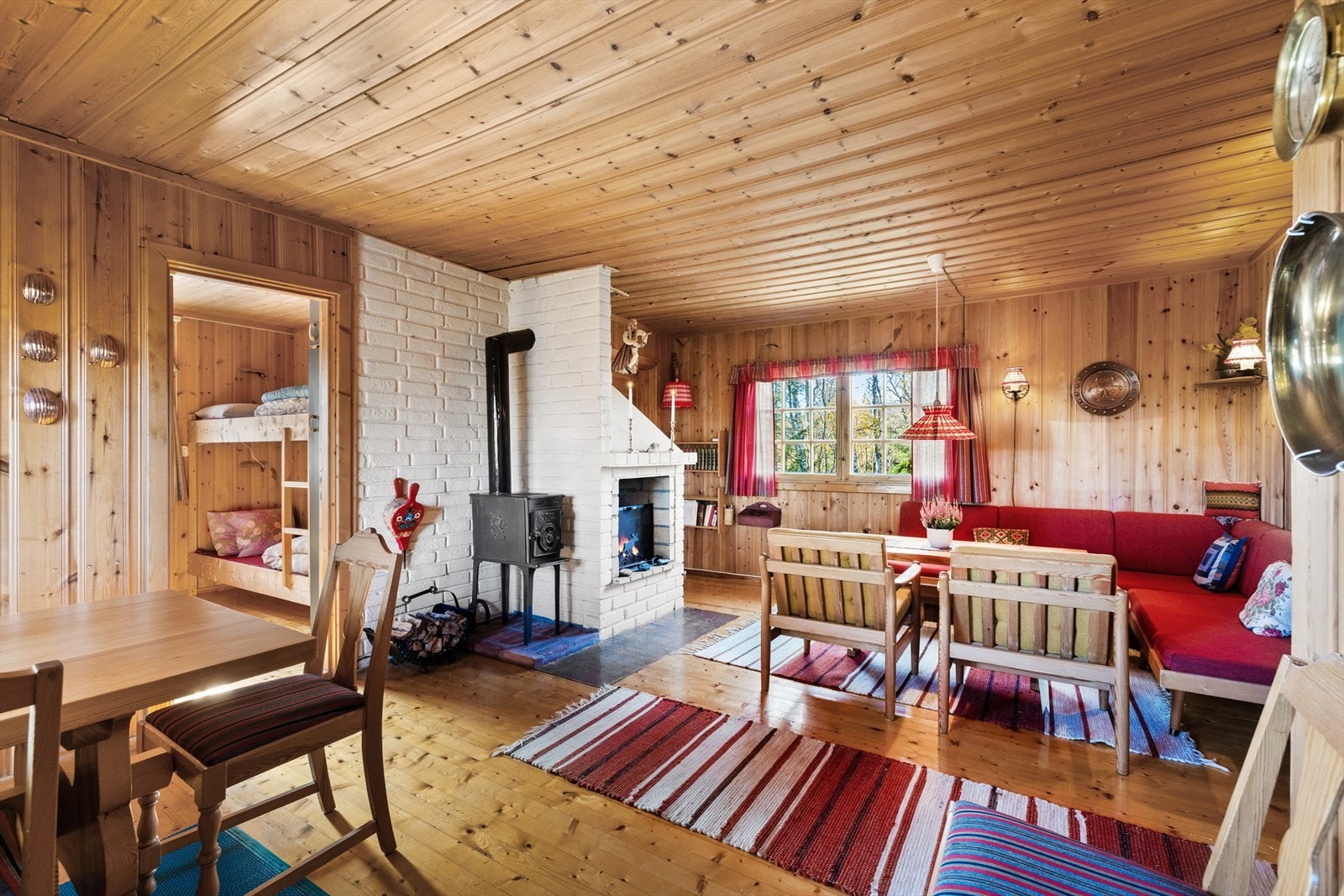 Hyggelig stue med god fjellatmosfære! Galleribilde