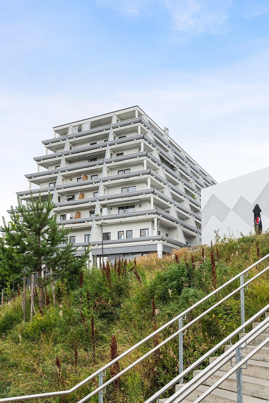 Fasade og inngangsparti. Galleribilde